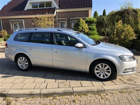 Volkswagen Passat Variant - 1.6 TDI Highline BlueMotion garantie* 6 maanden - 1