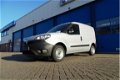 Fiat Doblò - Basis 1.3 95pk Euro6D Zilvergrijs - 1 - Thumbnail