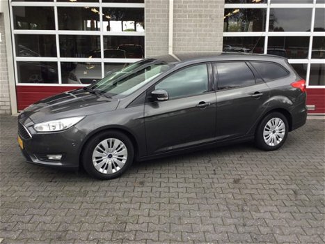 Ford Focus Wagon - 1.6 TDCI Trend | NAVIGATIE | AIRCO | PDC | - 1