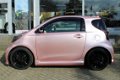 Toyota iQ - 1.0 VVTi Aspiration | Custom Pink | Roze Edition | Vele Extra's - 1 - Thumbnail