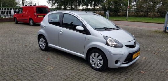 Toyota Aygo - 1.0 12v VVT-i Comfort - 1