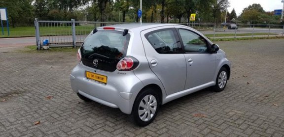 Toyota Aygo - 1.0 12v VVT-i Comfort - 1