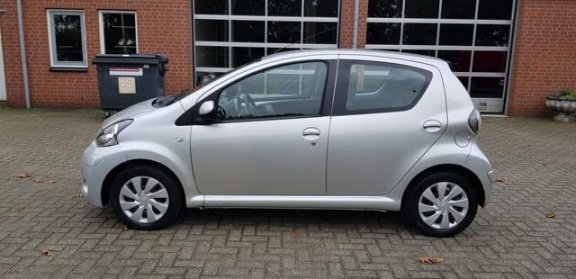 Toyota Aygo - 1.0 12v VVT-i Comfort - 1