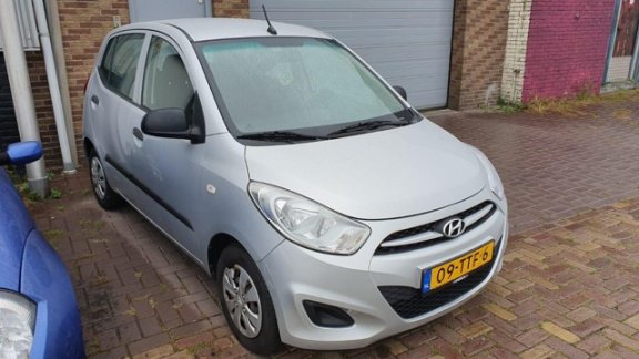 Hyundai i10 - 1.1 Pure - 1