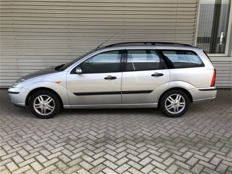 Ford Focus Wagon - 1.6-16V Cool Edition - 1