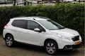 Peugeot 2008 - 1.2 (110 pk) Allure - navi - parkeerhulp - 1 - Thumbnail