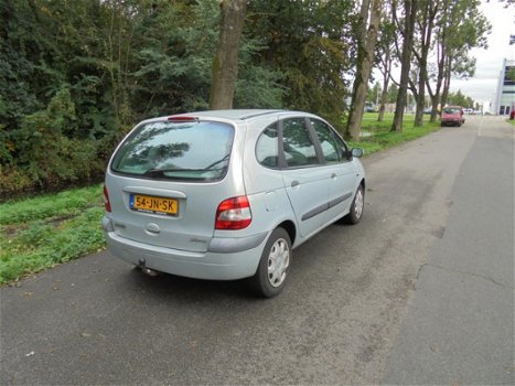 Renault Scénic - 1.6-16V Authentique - 1