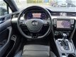 Volkswagen Passat - 1.4 TSI GTE Connected Series Plus VIRTUAL COCKPIT I GLAZEN DAK I VOL LEER I NAV - 1 - Thumbnail