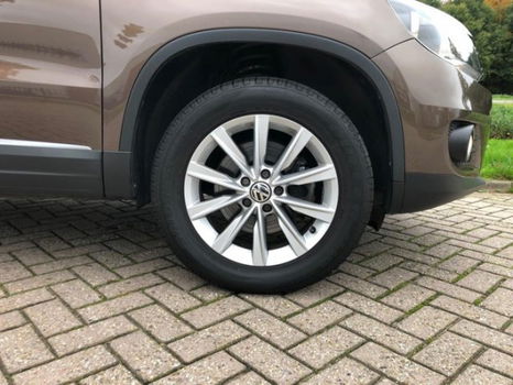 Volkswagen Tiguan - 1.4 TSI Sport&Style NAVI - 1