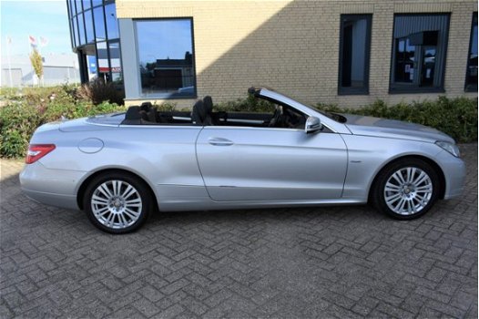 Mercedes-Benz E-klasse Cabrio - E 200 Avantgarde AirScarf / Navi / Leder / PDC - 1