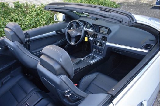 Mercedes-Benz E-klasse Cabrio - E 200 Avantgarde AirScarf / Navi / Leder / PDC - 1