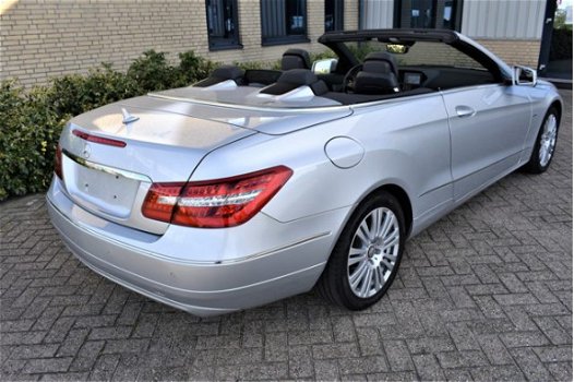 Mercedes-Benz E-klasse Cabrio - E 200 Avantgarde AirScarf / Navi / Leder / PDC - 1