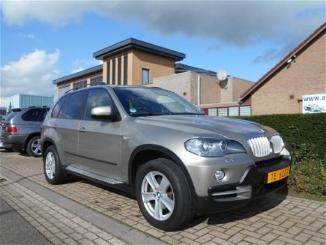 BMW X5 - 3.0D AUT. SPORT MASSAGE/HEAD-UP/KEYLESS/PANORAMADAK/COMFORT-ZETELS - 1