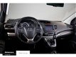 Honda CR-V - 2.0 Elegance (Navigatie - Parkeersensoren -Nieuwe trekhaak) - 1 - Thumbnail
