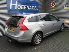 Volvo V60 - 2.0 D3 Momentum AUTOMAAT