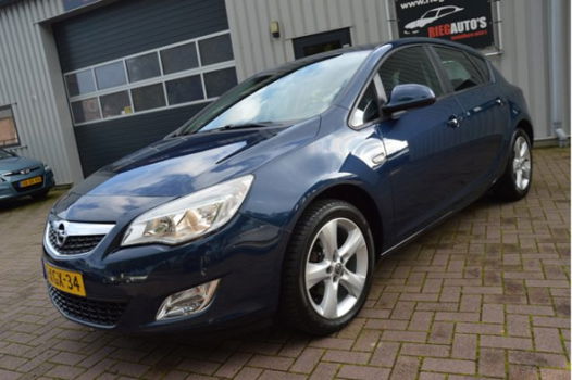 Opel Astra - 1.6 Edition Nieuwe APK B.J 2012 - 1