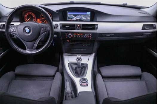 BMW 3-serie - 318i Business Line Sportstoelen Navigatie Climate Control - 1