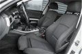 BMW 3-serie - 318i Business Line Sportstoelen Navigatie Climate Control - 1 - Thumbnail