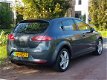 Seat Leon - 1.6 Sport 101.000km / Dealer ond./ Nieuwstaat EINDEJAARS-SALE - 1 - Thumbnail