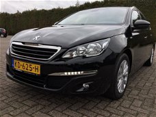 Peugeot 308 - 1.2 PureTech 110pk Style *Navi