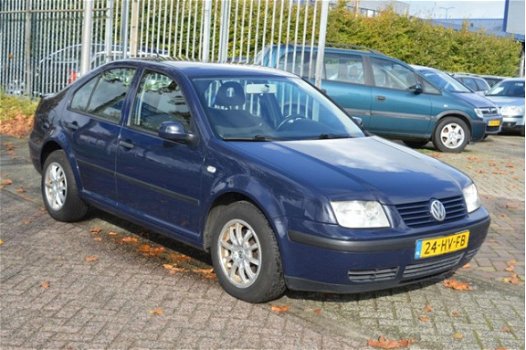 Volkswagen Bora - 1.6-16V bj02 airco elec pak - 1