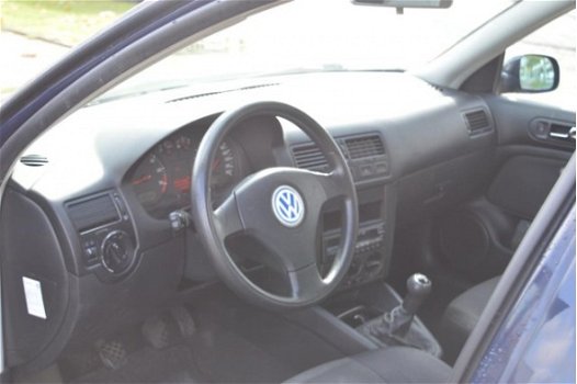 Volkswagen Bora - 1.6-16V bj02 airco elec pak - 1
