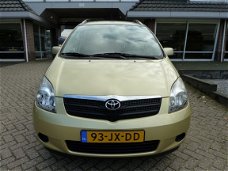 Toyota Corolla Verso - 1.8 VVT-i Linea Terra TREKHAAK, 5 DEURS