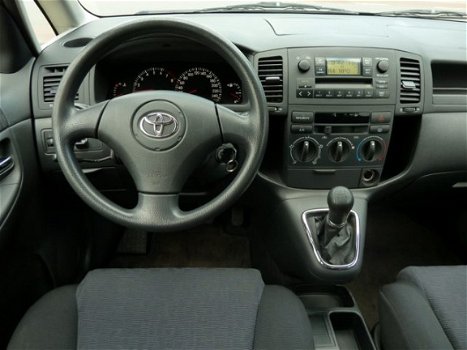 Toyota Corolla Verso - 1.8 VVT-i Linea Terra TREKHAAK, 5 DEURS - 1