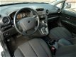 Kia Carens - 2.0 CVVT X-ecutive CRUISE CONTROL, AUTOMAAT, PARKEERSENSOREN, TREKHAAK - 1 - Thumbnail