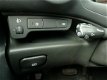 Kia Carens - 2.0 CVVT X-ecutive CRUISE CONTROL, AUTOMAAT, PARKEERSENSOREN, TREKHAAK - 1 - Thumbnail