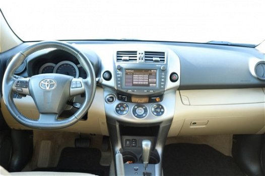 Toyota RAV4 - 2.0 VVTi Executive Business 4WD - Automaat - Trekhaak - JBL Audio - 1