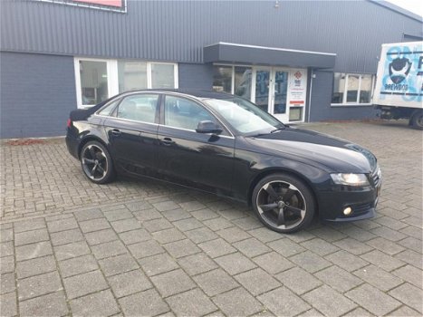 Audi A4 - 2.0 TDI bj 2008 Nw model Leer clima - 1