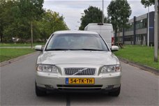 Volvo V70 - 2.4 170PK LEDER/NAVIGATIE DEALER ONDERHOUDEN