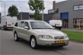 Volvo V70 - 2.4 170PK LEDER/NAVIGATIE DEALER ONDERHOUDEN - 1 - Thumbnail