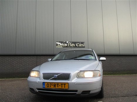 Volvo V70 - 2.4D Edition I - 1