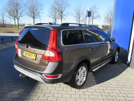 Volvo XC70 - D3 5Cil. Limited Edition / Trekhaak / Panoramadak / Dealeronderhouden / Leer / Elktr. S - 1