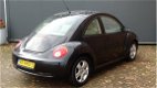 Volkswagen New Beetle - 2.0 Highline 116pk Airco NL Auto met NAP Lage km stand - 1 - Thumbnail