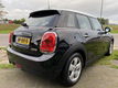 Mini Mini Cooper - 1.5 136Pk Business 5drs Airco Navi Cruise contr - 1 - Thumbnail