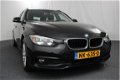 BMW 3-serie Touring - 318i Executive (Navigatie/Blue tooth/PDC V+A/El. achterklep/stoelverwarming) - 1 - Thumbnail