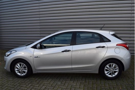 Hyundai i30 - 1.6 GDI i-Drive Cool| Airco| LED dagrijverlichting| Radio, CD spe - 1