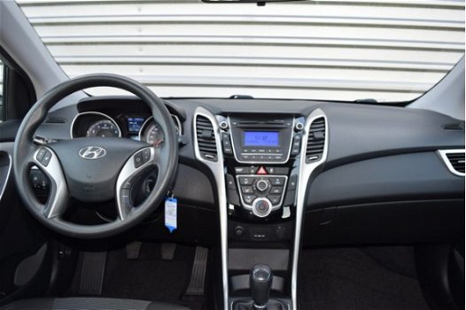 Hyundai i30 - 1.6 GDI i-Drive Cool| Airco| LED dagrijverlichting| Radio, CD spe - 1