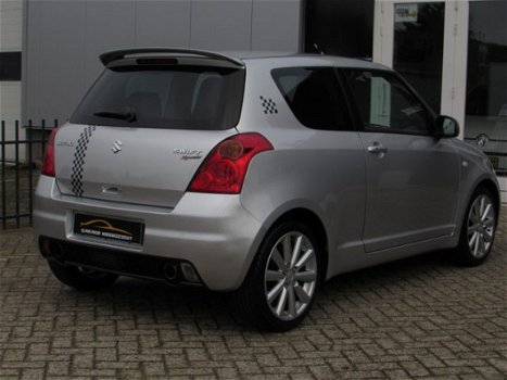 Suzuki Swift - 1.6 SPORT KEYLESS GO& ENRTY|KEYLESS ENTRY|ECC/AIRCO|GETINT GLAS|17 INCH - 1