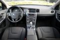 Volvo S60 - 1.6 D2 Momentum | Navigatie | Parkeersensoren | Cruise Control - 1 - Thumbnail