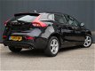 Volvo V40 - 2.0 D4 190PK Momentum Business / Navigatie / Climate Control / Park Assist - 1 - Thumbnail