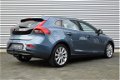 Volvo V40 - D2 115PK Summum Panoramadak Leder 17