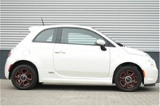 Fiat 500 - e PRIJS EX BTW € 11.750 / PRIJS INCL BTW € 14.215 LEDER ECC PDC CRUISE LMV ETC