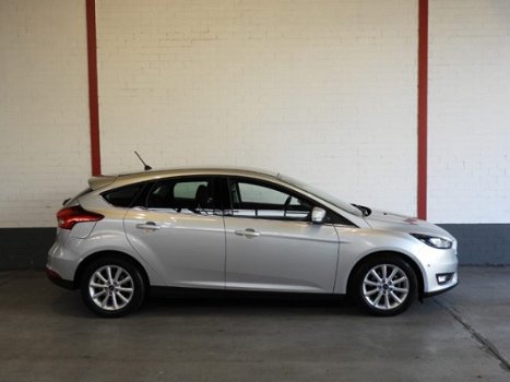 Ford Focus - 5-drs 1.0 Ecoboost 125PK Titanium NAVI+CAMERA/CLIMA/CRUISE/LMV - 1