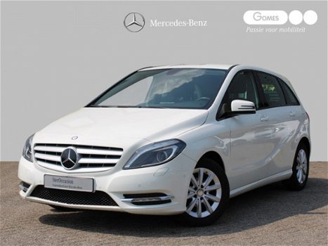 Mercedes-Benz B-klasse - 180 Ambition | Navigatie | Bi-Xenon | Tempomaat - 1