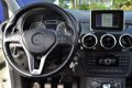 Mercedes-Benz B-klasse - 180 Ambition | Navigatie | Bi-Xenon | Tempomaat - 1 - Thumbnail