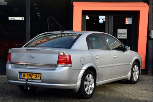 Opel Vectra - 2.2-16V Automaat Executive Navi Leder Trekhaak 102 dkm - 1